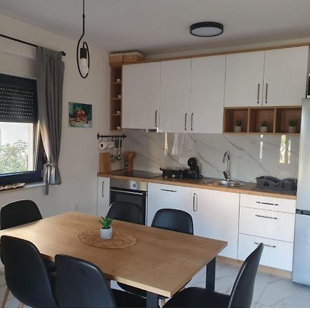 Apartmani Zlata Sveti Filip i Jakov Exterior foto