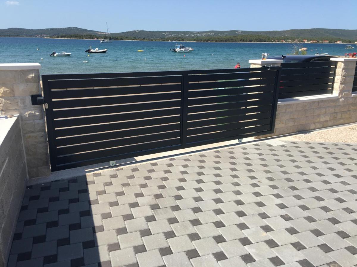 Apartmani Zlata Sveti Filip i Jakov Exterior foto