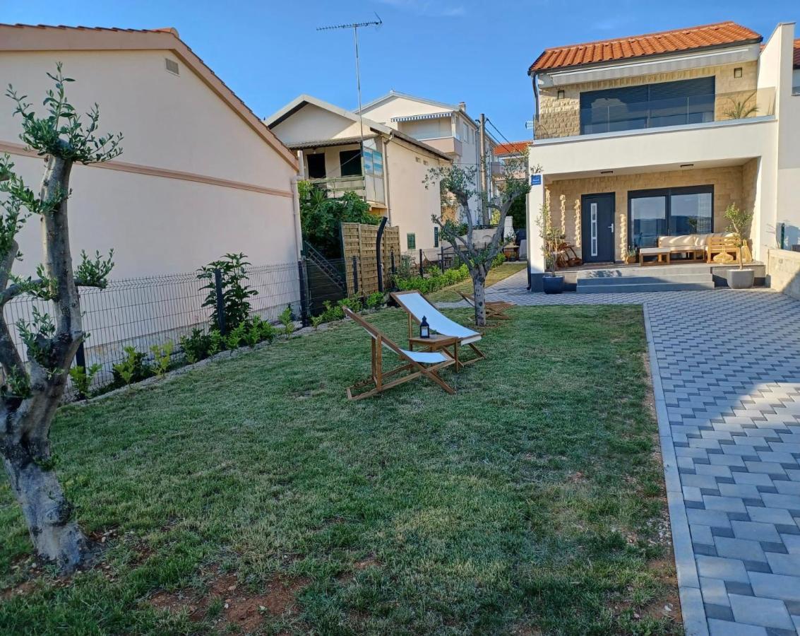 Apartmani Zlata Sveti Filip i Jakov Exterior foto